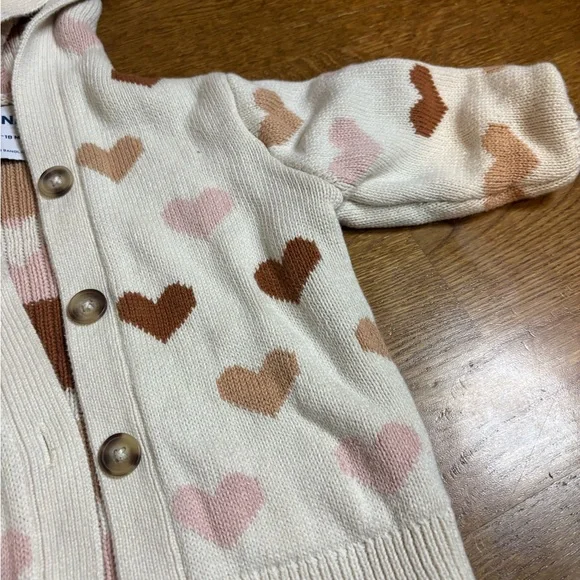 Old Navy Heart Knit Cardigan Hoodie 12–18M beige neutral - Picture 3 of 6